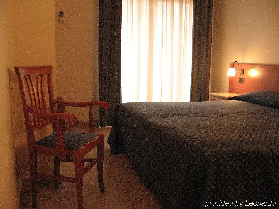Hotel Selene Πιάτσα Αρμερίνα 4*,